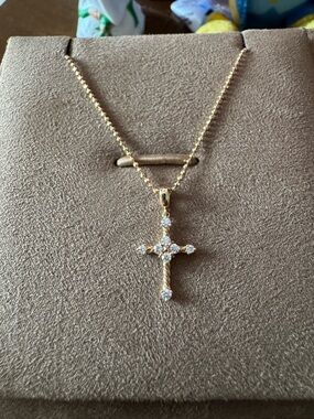 PETITE MODERN RENAISSANCE® CROSS PENDANT NECKLACE - David Yurman
